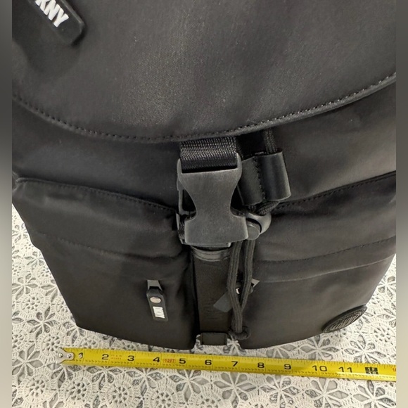 NWT Backpack Dkny Black in Synthetic Back pack
